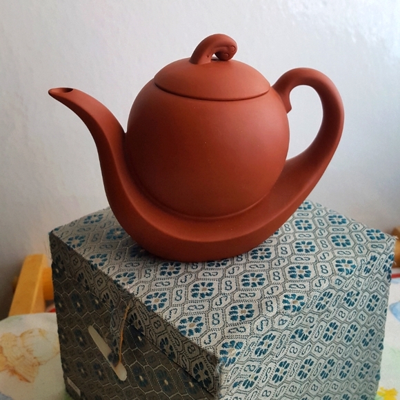 NIB Te Teas Terracotta Ceremony Teapot in Ornate Box - Picture 4 of 12